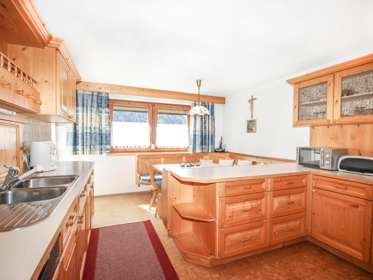 Holiday Home Hoelzl By Interhome Flirsch Eksteriør billede